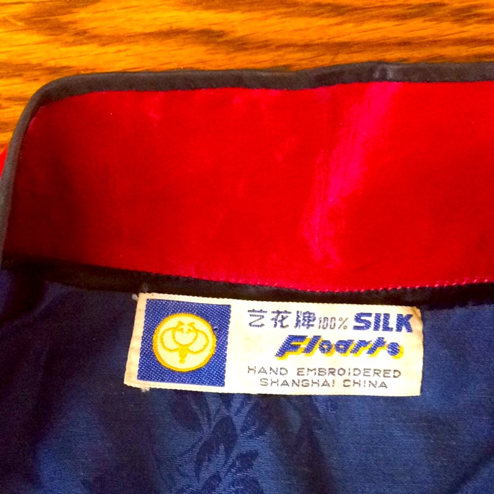 Hand Embroidered Silk Jacket - Picture 6 of 7